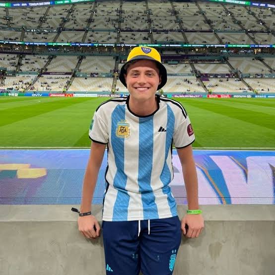 Owen Pelle, talento representado por The Joy